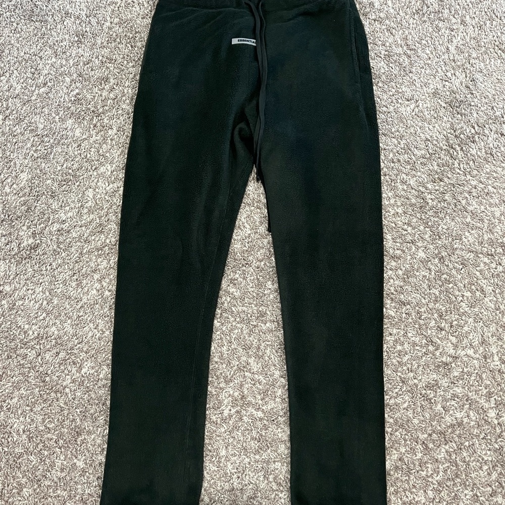 Fear OF God Esstenials Sweatpants. Polar Fleece